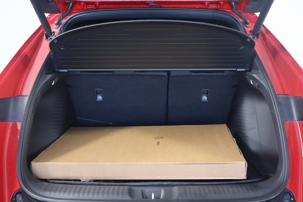 Thumbnail: 2025 Acura ADX - 8