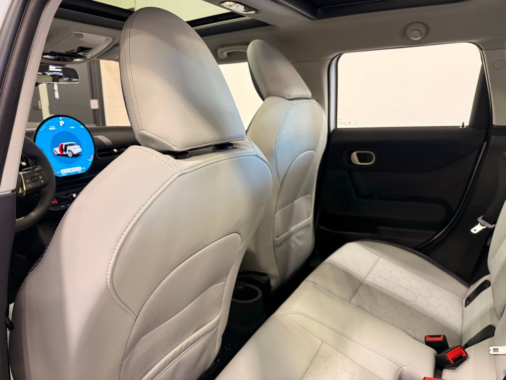 Thumbnail: 2025 MINI Cooper - 20