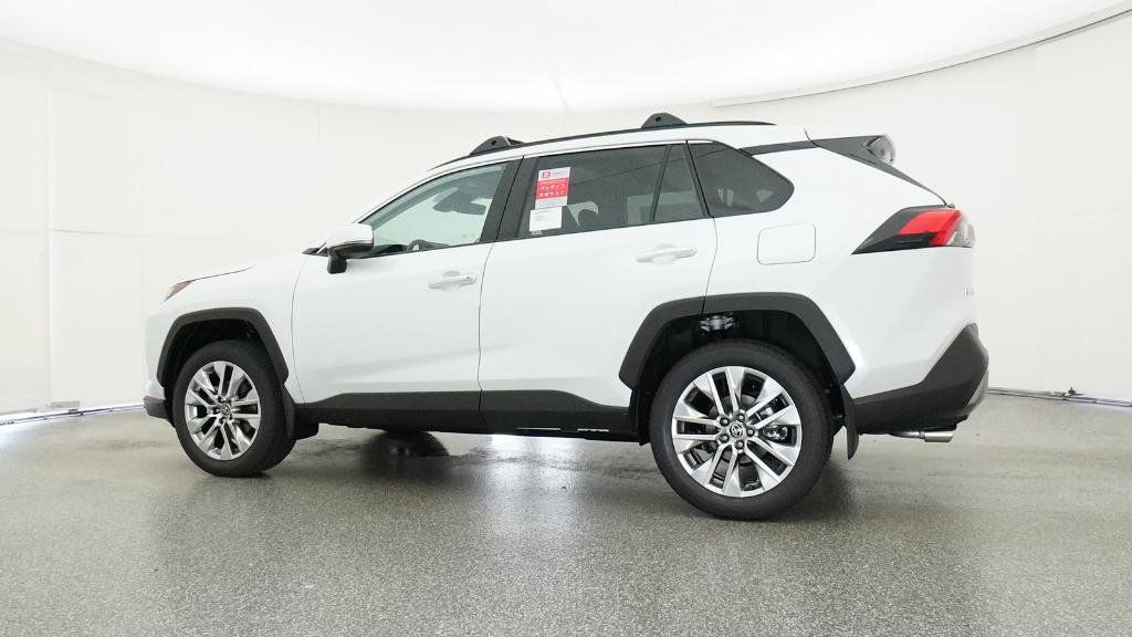Thumbnail: 2025 Toyota RAV4 - 16
