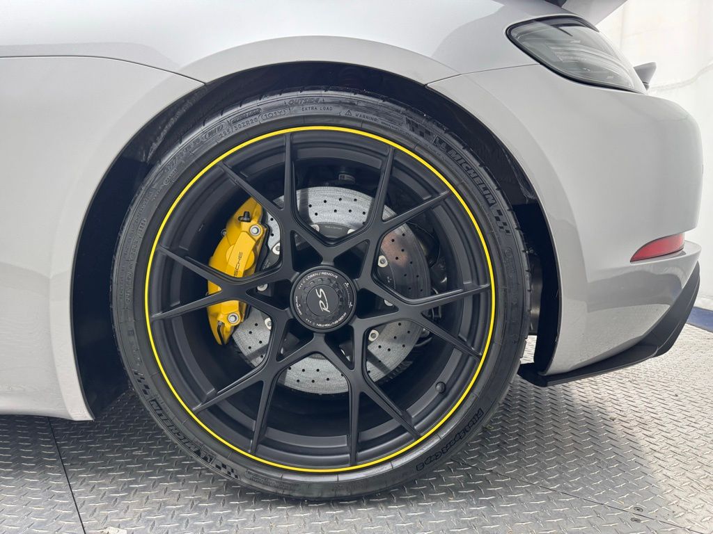 Thumbnail: 2025 Porsche 718 Cayman - 10