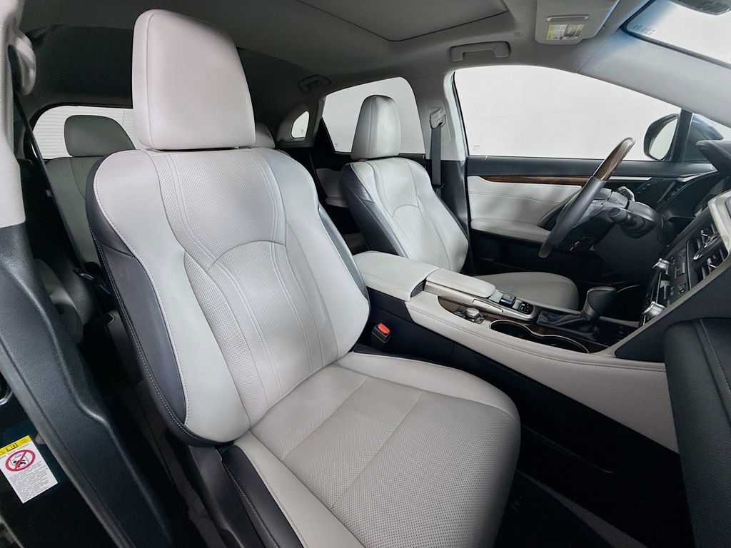 Thumbnail: 2018 Lexus RX - 29