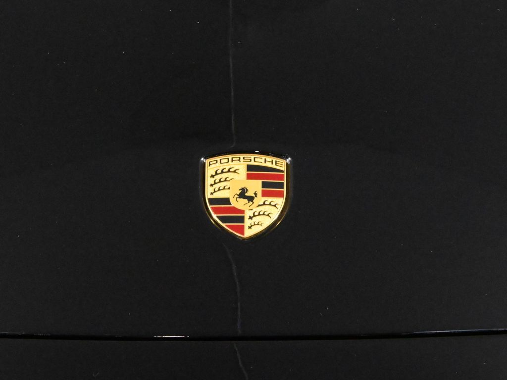 2020 Porsche 911 Carrera S 11