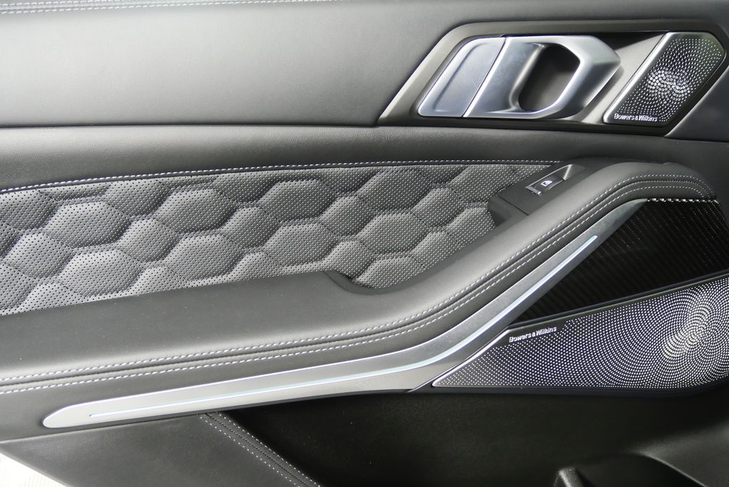 2021 BMW X5 M 14