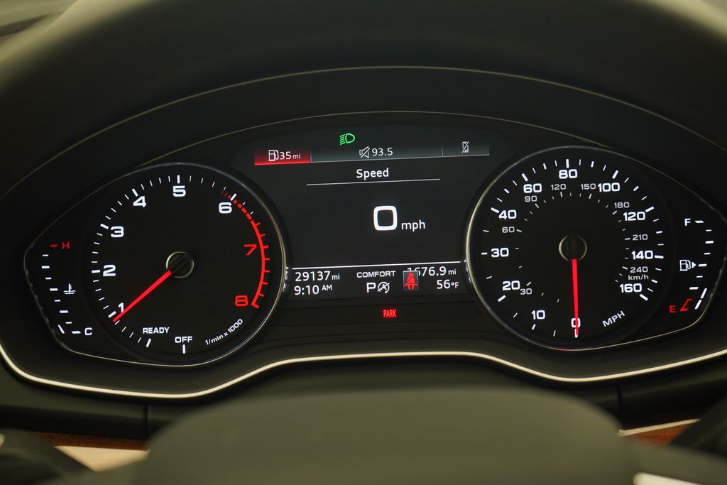 Thumbnail: 2023 Audi Q5 - 10