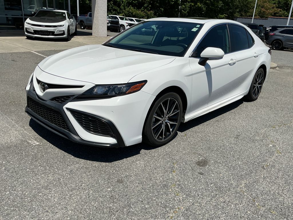 Super White 2021 Toyota Camry SE FWD Sedan Front-Wheel Drive 8-Speed Automatic