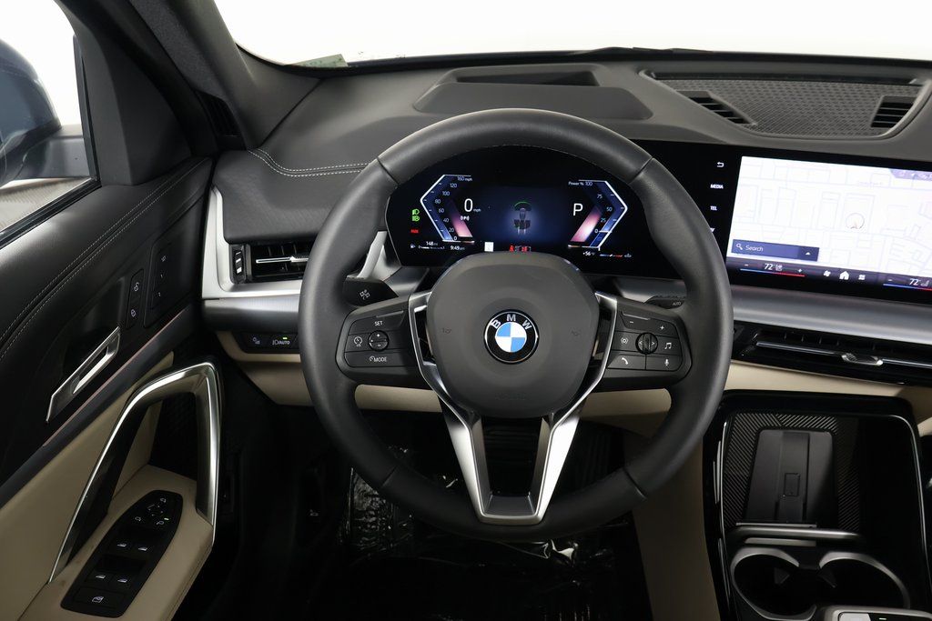 2025 BMW X2 xDrive28i 3