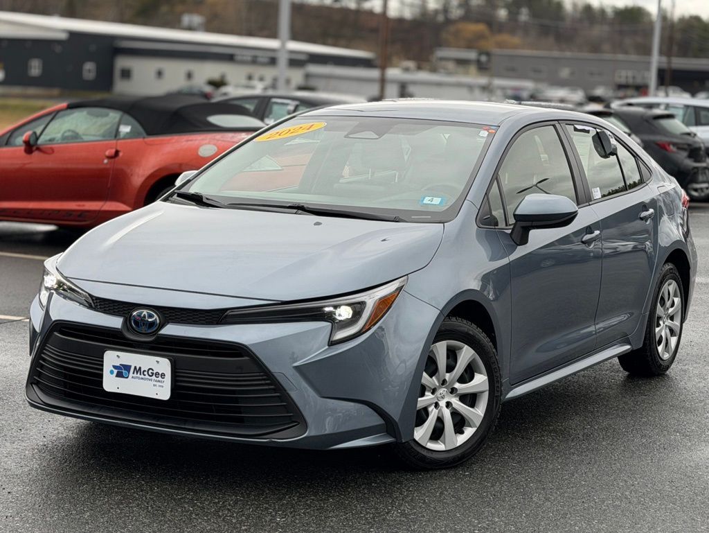 Gray 2024 Toyota Corolla Hybrid LE FWD Sedan Front-Wheel Drive Continuously Variable Transmission