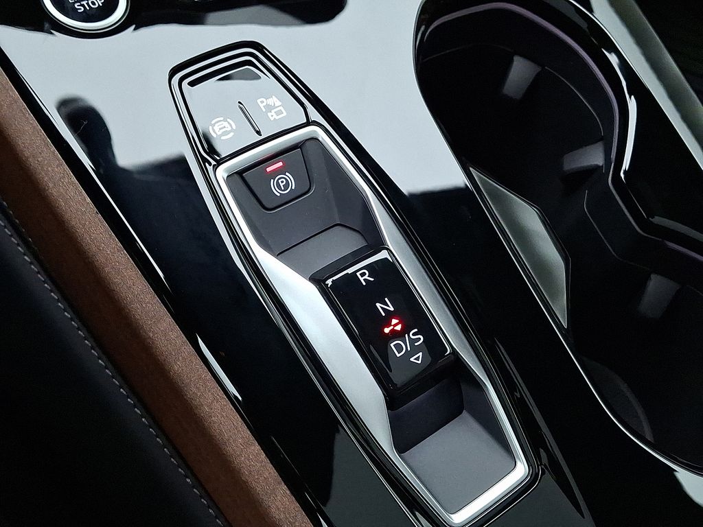 Thumbnail: 2025 Audi A5 - 10