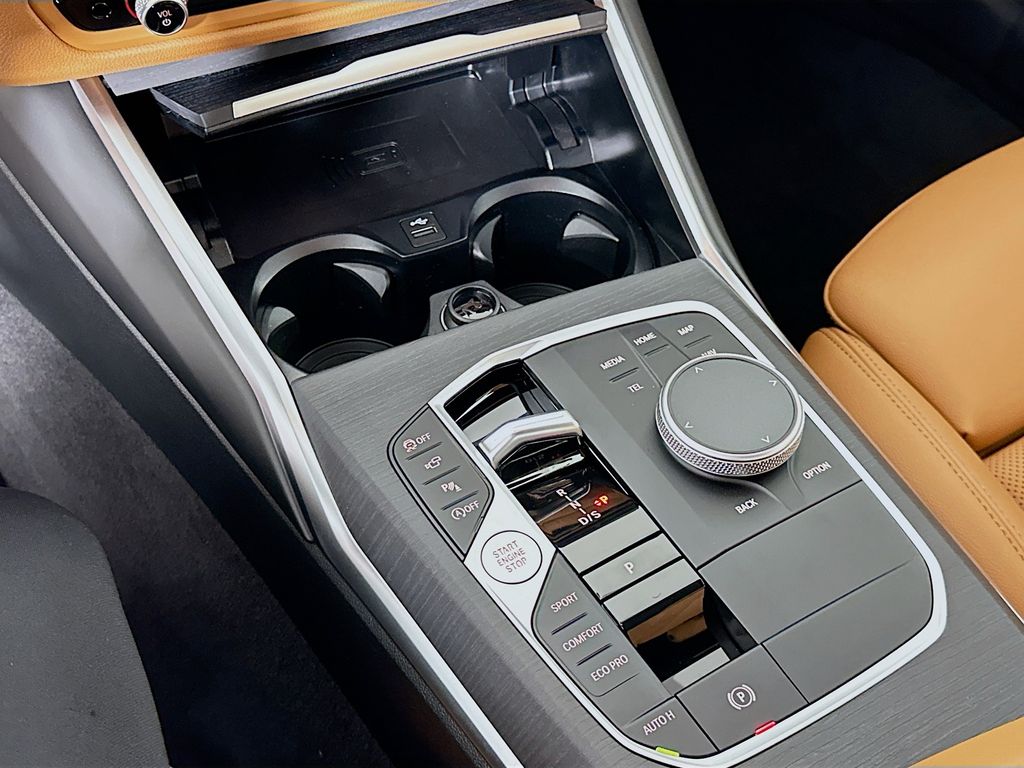 Thumbnail: 2026 BMW 3 Series - 15