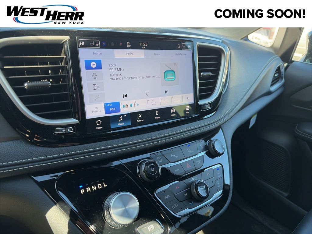 Used 2026 Black Chrysler Select image 7