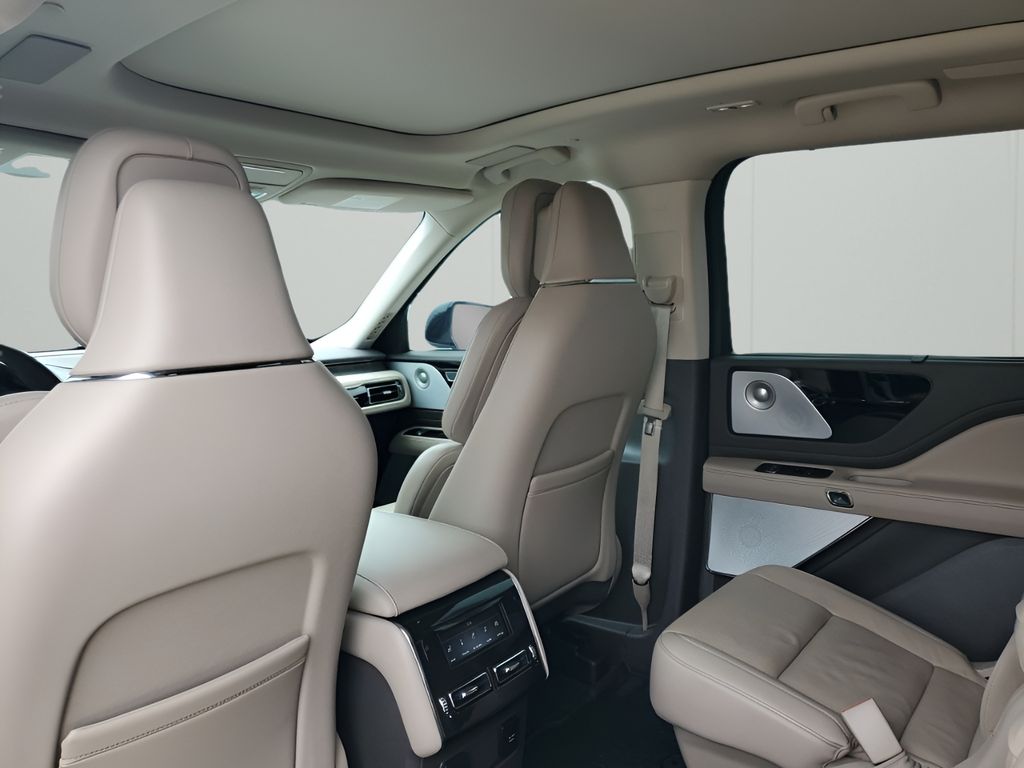 Used Car 2023 Lincoln Aviator  Reserve For Sale Under $50,000 In Austin, Texas