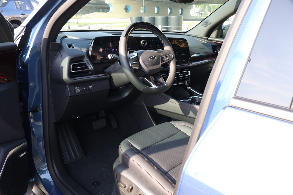 Thumbnail: 2026 Chevrolet Traverse - 13