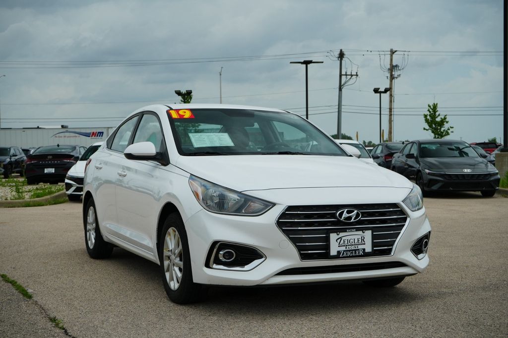 Frost White Pearl 2019 Hyundai Accent SEL Sedan FWD Sedan Front-Wheel Drive 6-Speed Automatic