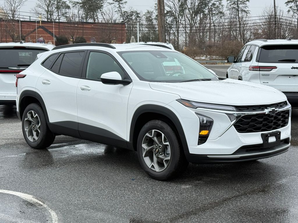 2026 Chevrolet Trax LT FWD