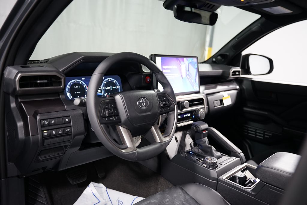 Thumbnail: 2025 Toyota 4Runner - 12
