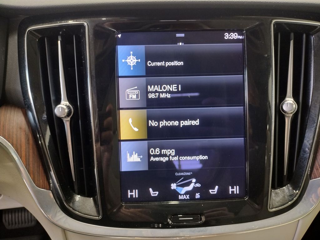 2021 Volvo S60 T6 Momentum