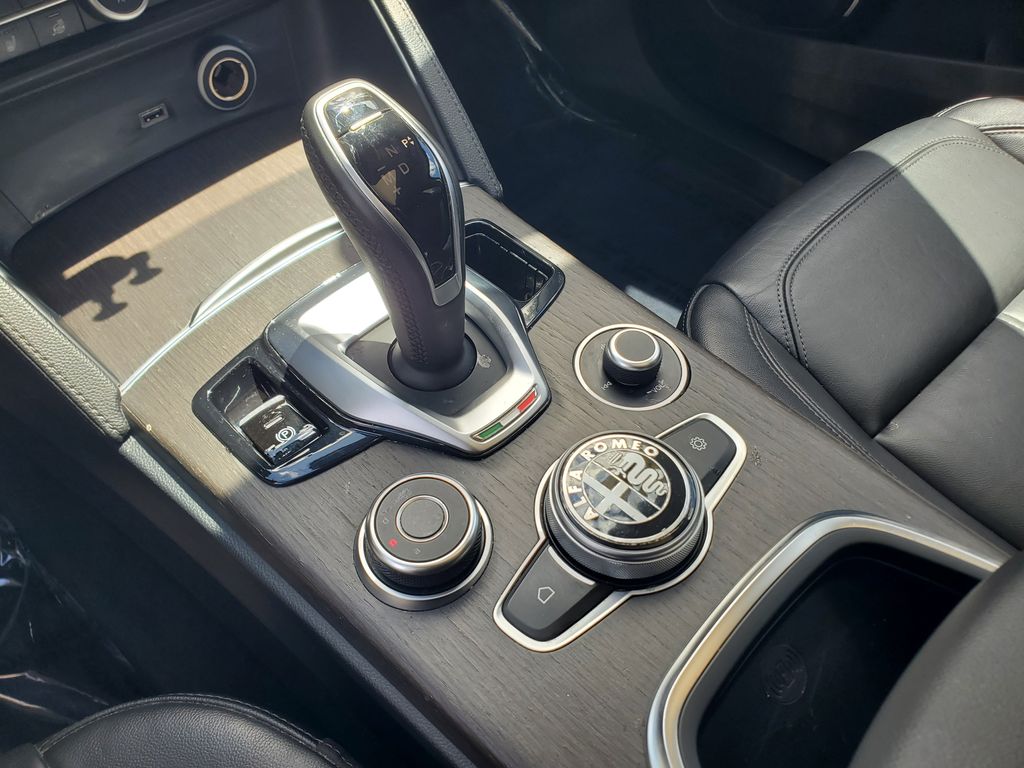 2021 Alfa Romeo Stelvio - $16,488