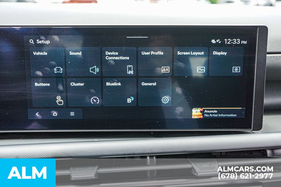 Used 2025 Gray Hyundai SEL image 34
