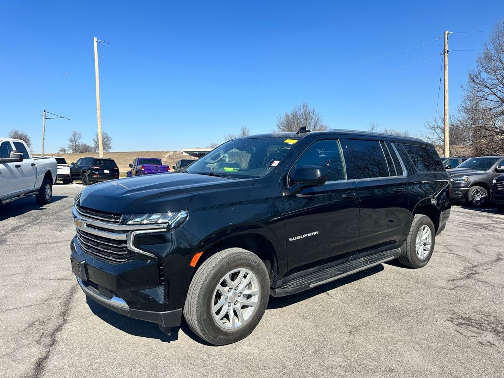 2024 Chevrolet Suburban LT 4WD