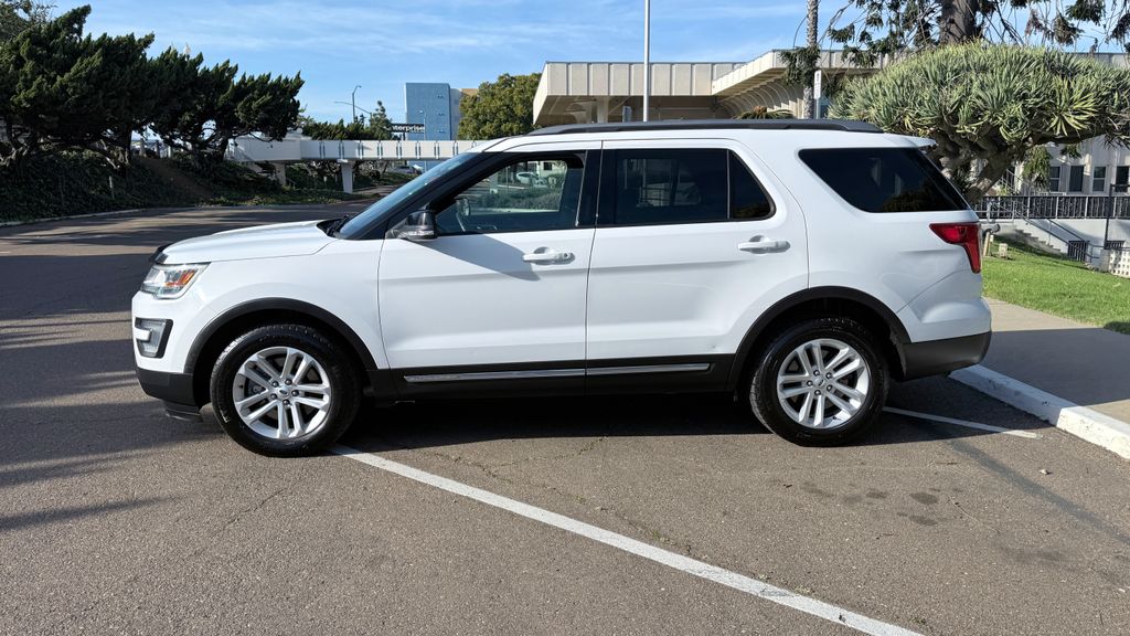 Used 2017 Ford Explorer XLT 4D Sport Utility