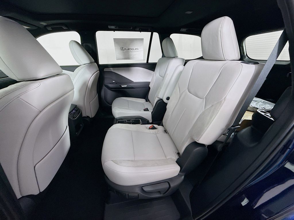 Thumbnail: 2026 Lexus TX - 17