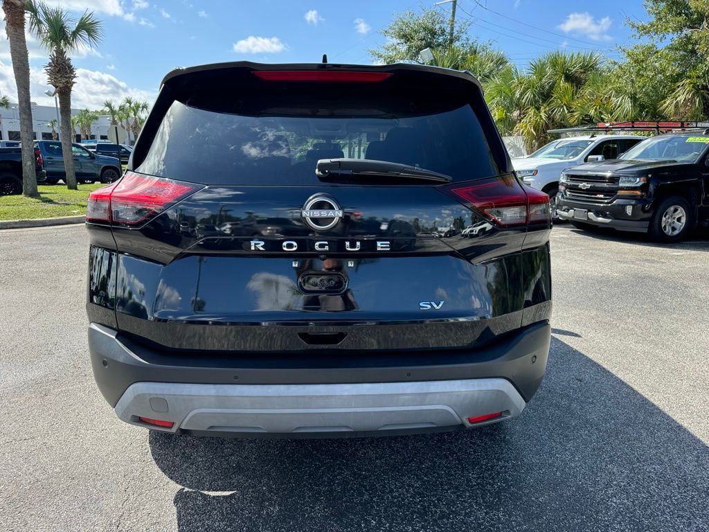 2023 Nissan Rogue SV 7