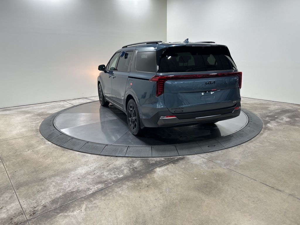 new 2026 Kia Carnival Hybrid car, priced at $53,025