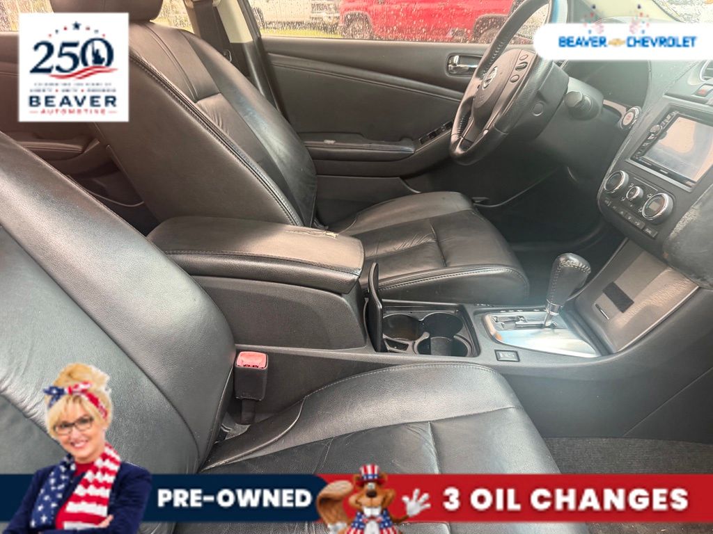 Used 2011 Nissan Altima Sedan