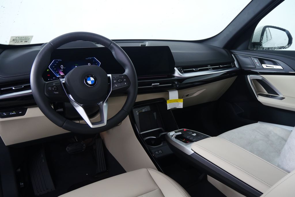 2025 BMW X1 xDrive28i 16