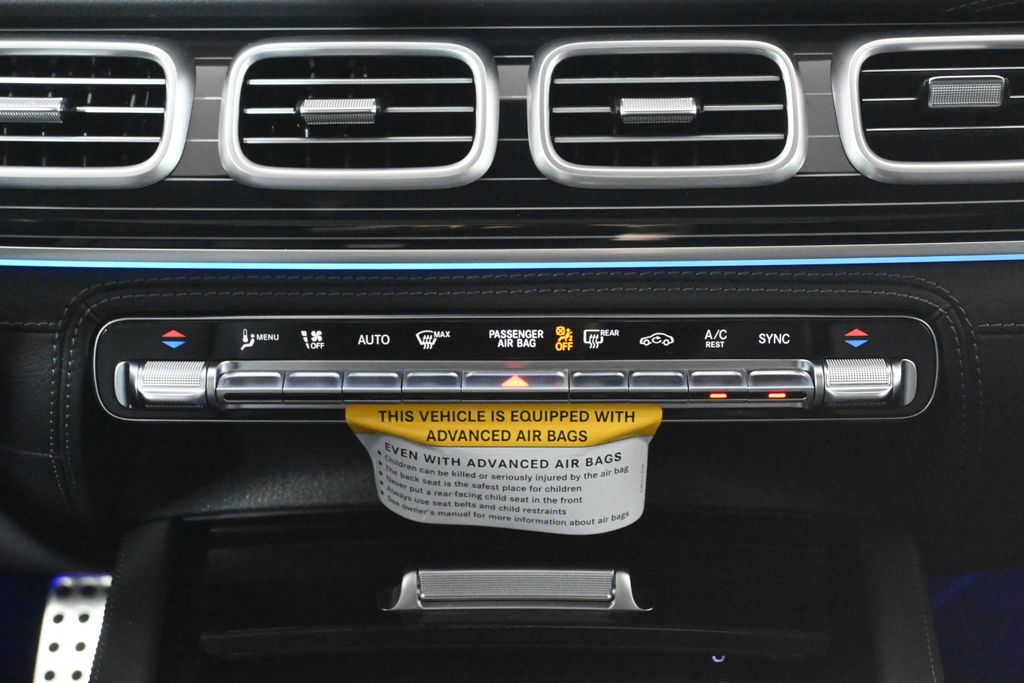 Thumbnail: 2026 Mercedes-Benz GLS - 18