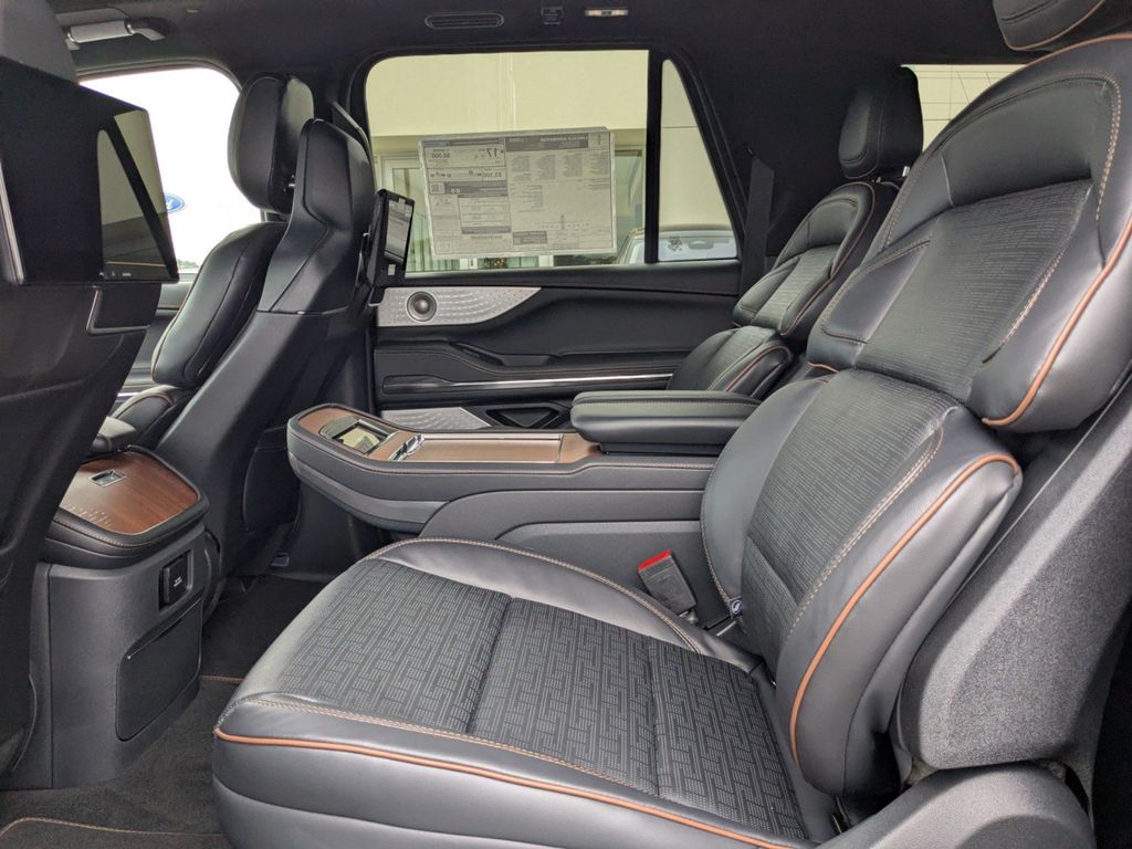 2025 Lincoln Navigator Black Label L