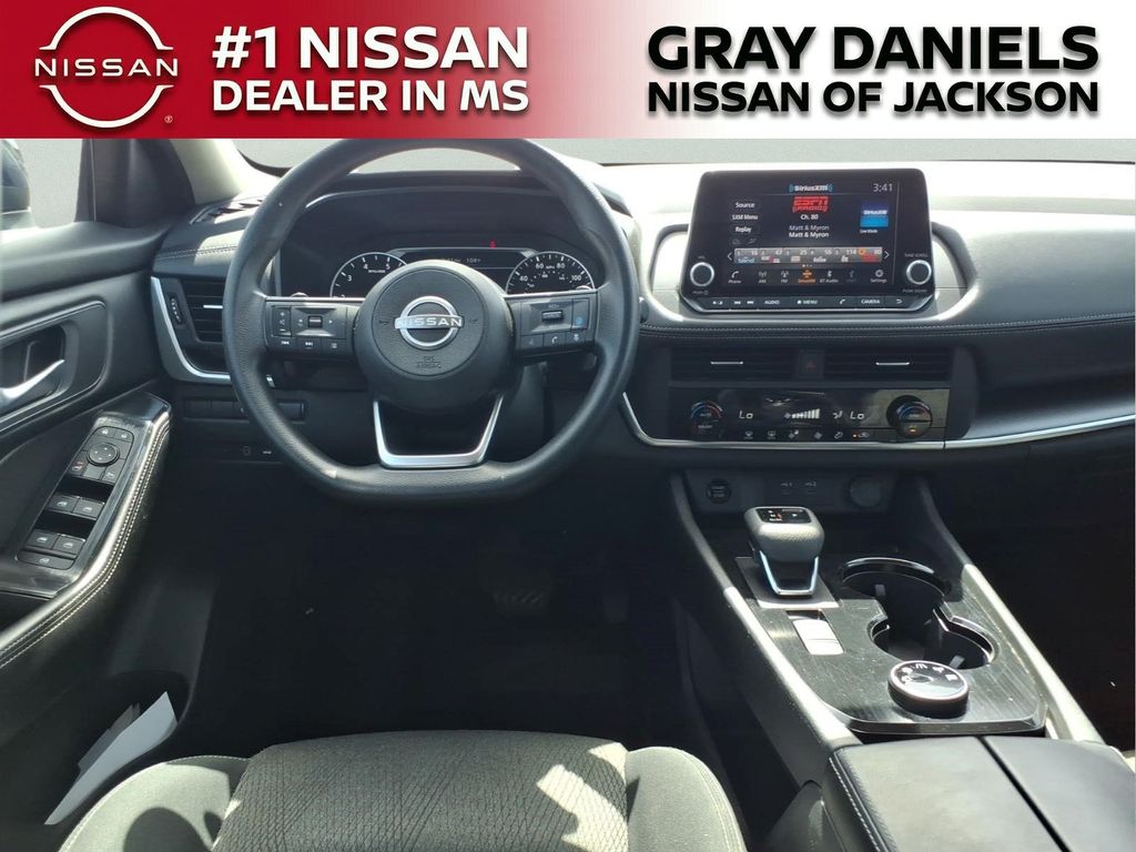 Used 2024 Nissan Rogue SUV