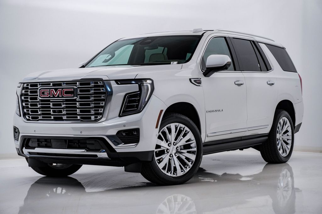 White Frost Tricoat 2025 GMC Yukon Denali 4WD SUV / Crossover Four-Wheel Drive