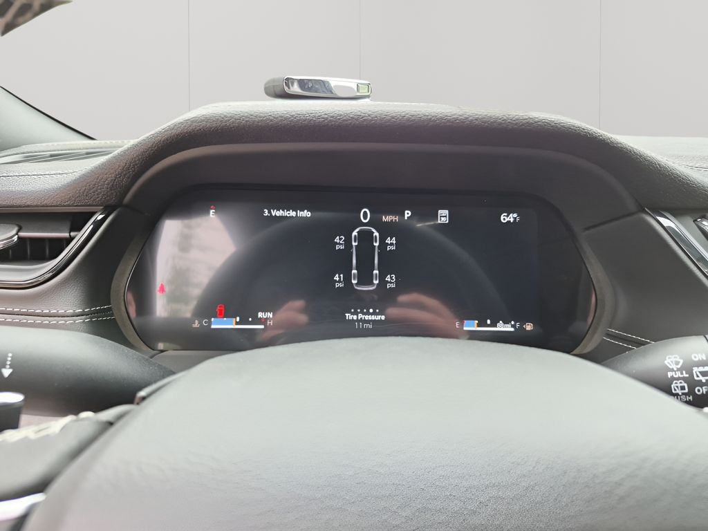 New 2026 White/off-white Jeep Laredo image 37