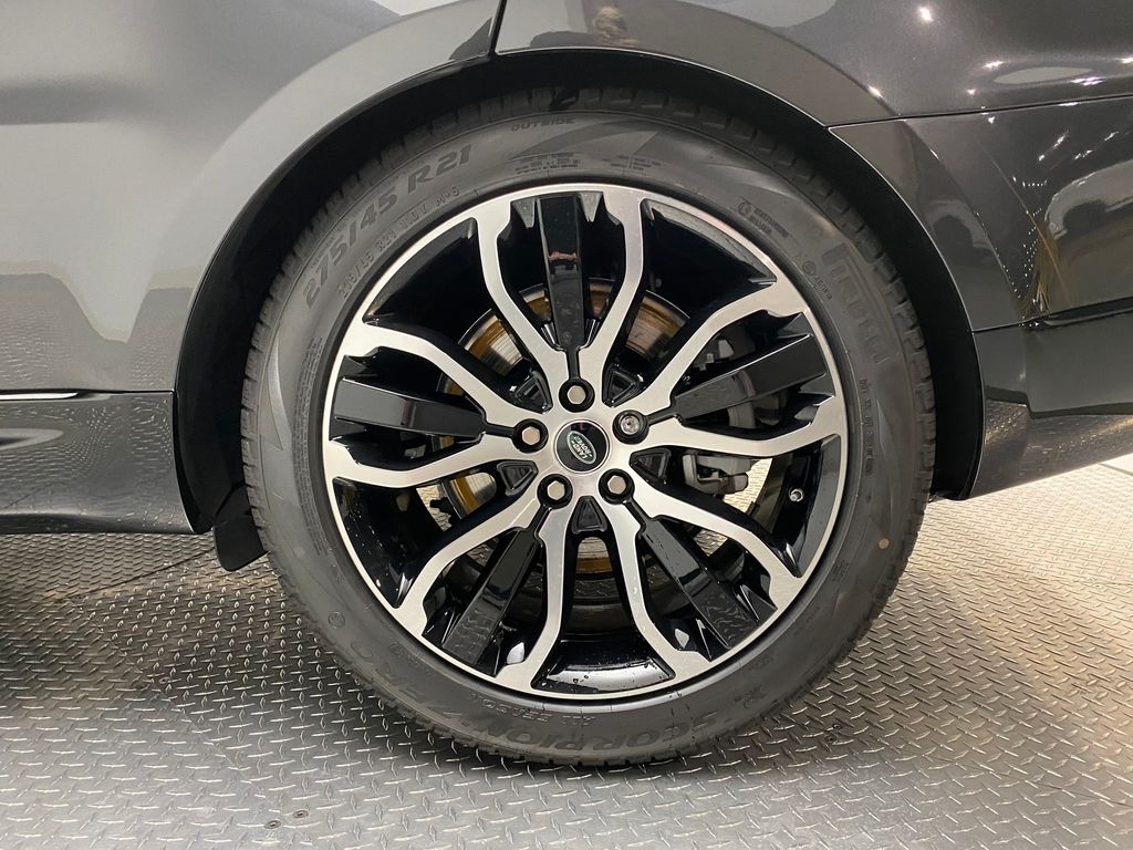 Thumbnail: 2020 Land Rover Range Rover Sport - 10