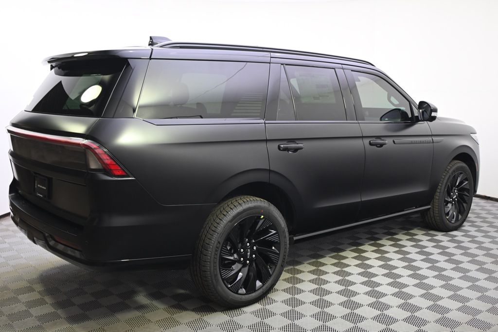 New 2026 Black Lincoln Reserve image 7