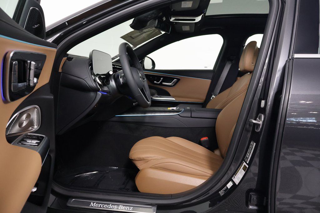 Thumbnail: 2026 Mercedes-Benz E-Class - 5