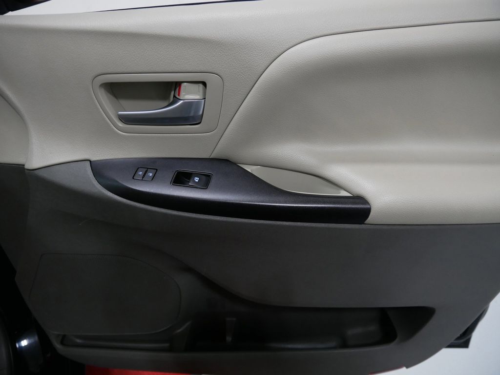 Used 2017 Toyota Sienna Van
