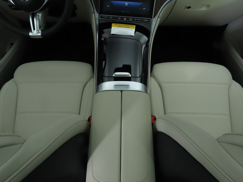 Thumbnail: 2026 Mercedes-Benz GLC - 17