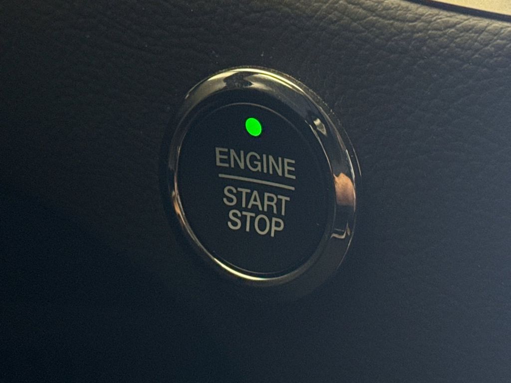 Thumbnail: 2024 Ford Edge - 18