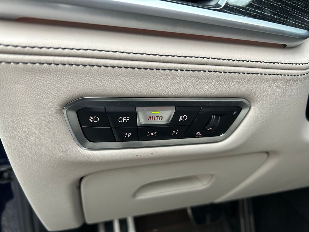 2022 BMW X7 M50i 20
