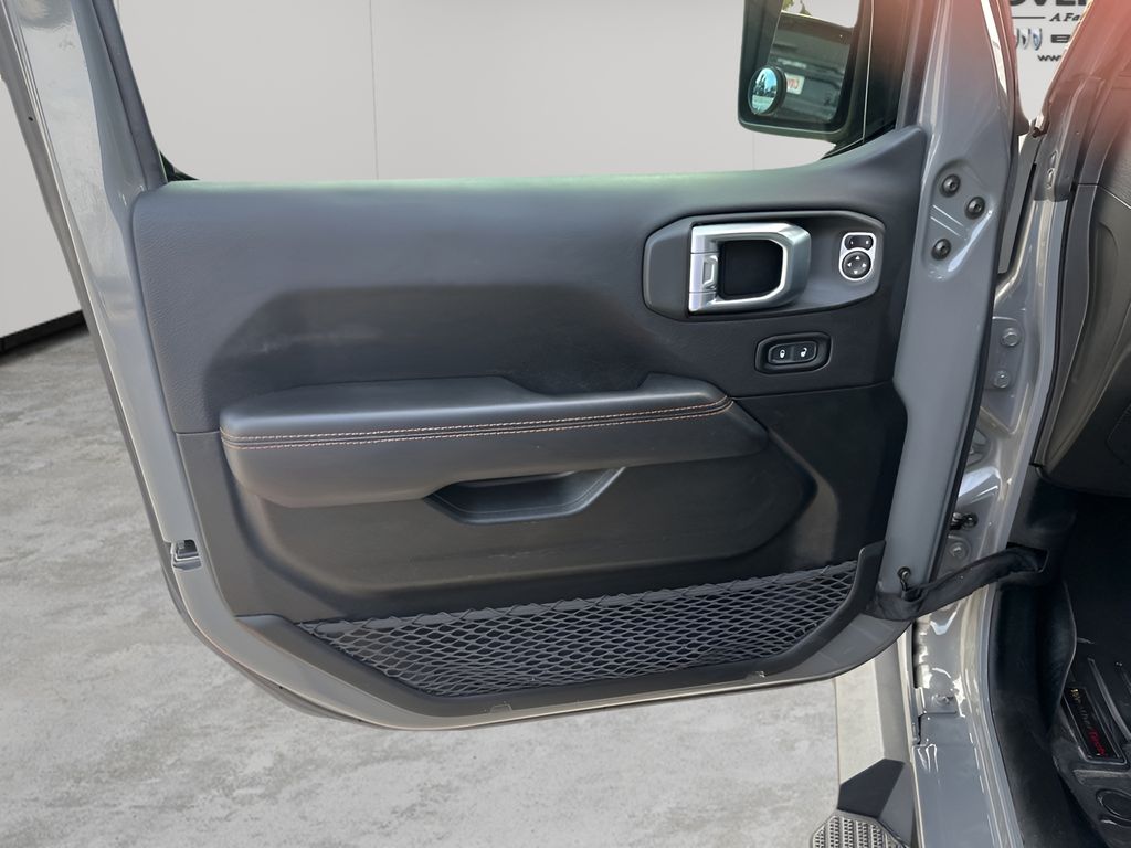 Used Car 2021 Jeep Gladiator  Mojave For Sale Under $35,000 In Austin, Texas