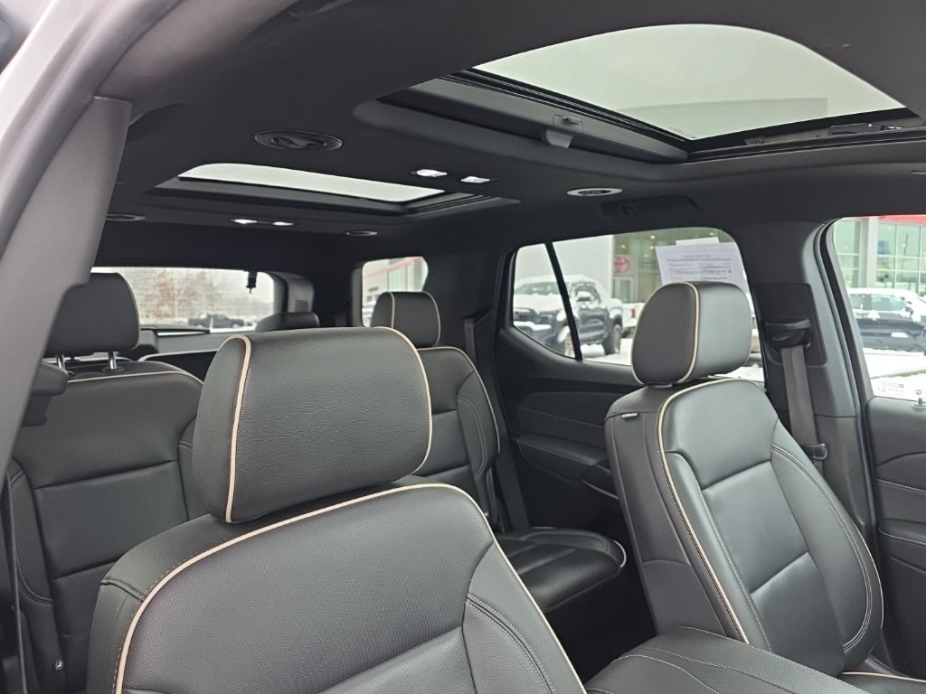 2023 Chevrolet Traverse Premier - Photo 10