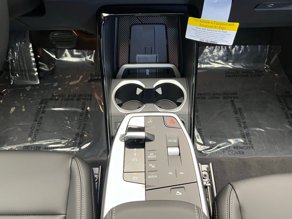 2025 BMW X1 xDrive28i 12