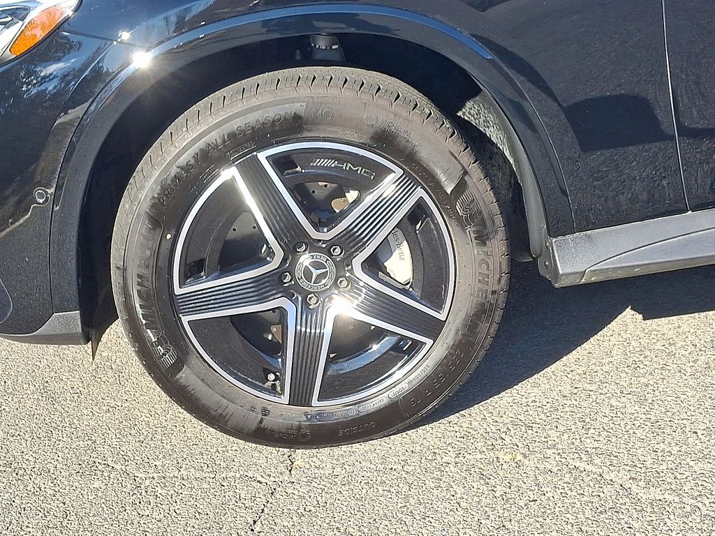 Thumbnail: 2025 Mercedes-Benz GLC - 8