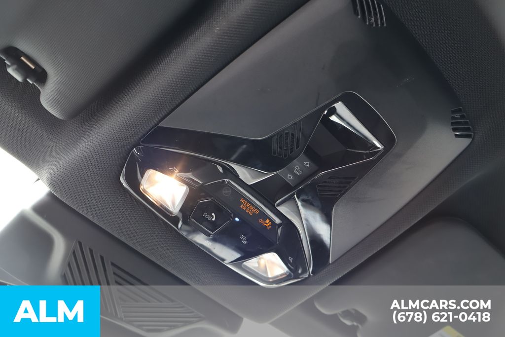 Used 2025 White BMW xDrive28i image 39