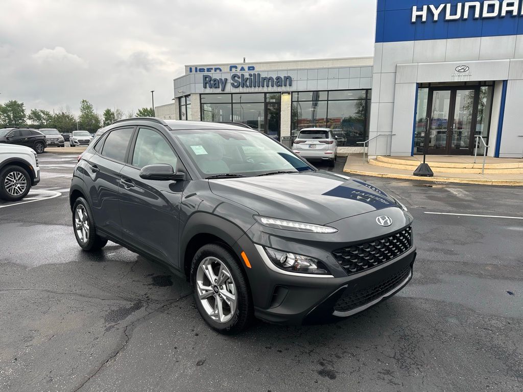 Used 2023 GRAY Hyundai SEL image 2