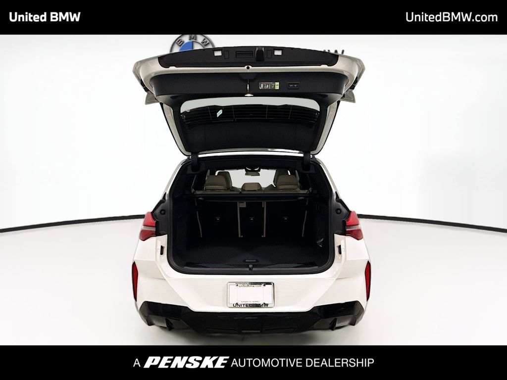 Thumbnail: 2026 BMW X3 - 14