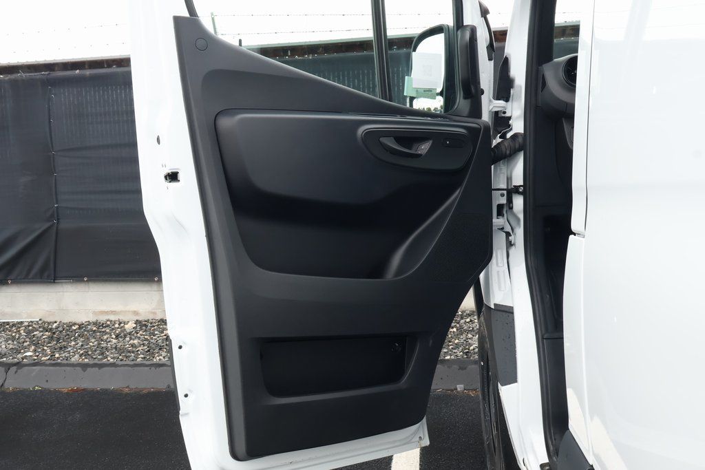 2025 Mercedes-Benz Sprinter 2500 7