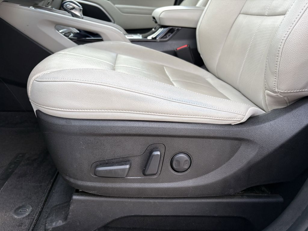 2023 Kia Telluride EX White at Community Kia